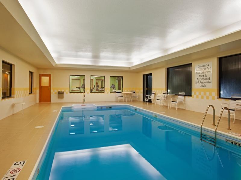 Holiday Inn Express & Suites Springfield By Ihg Exteriör bild