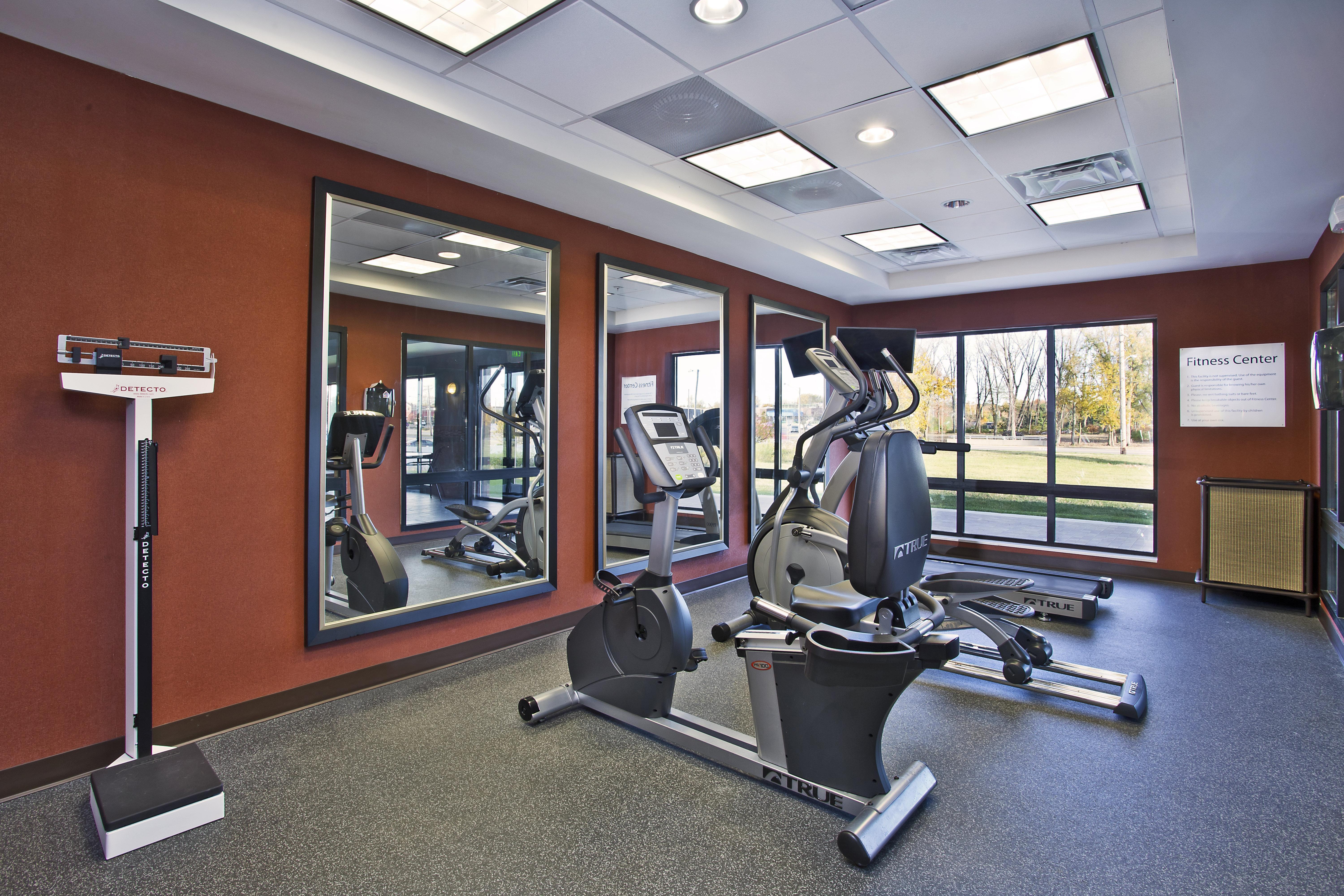 Holiday Inn Express & Suites Springfield By Ihg Exteriör bild