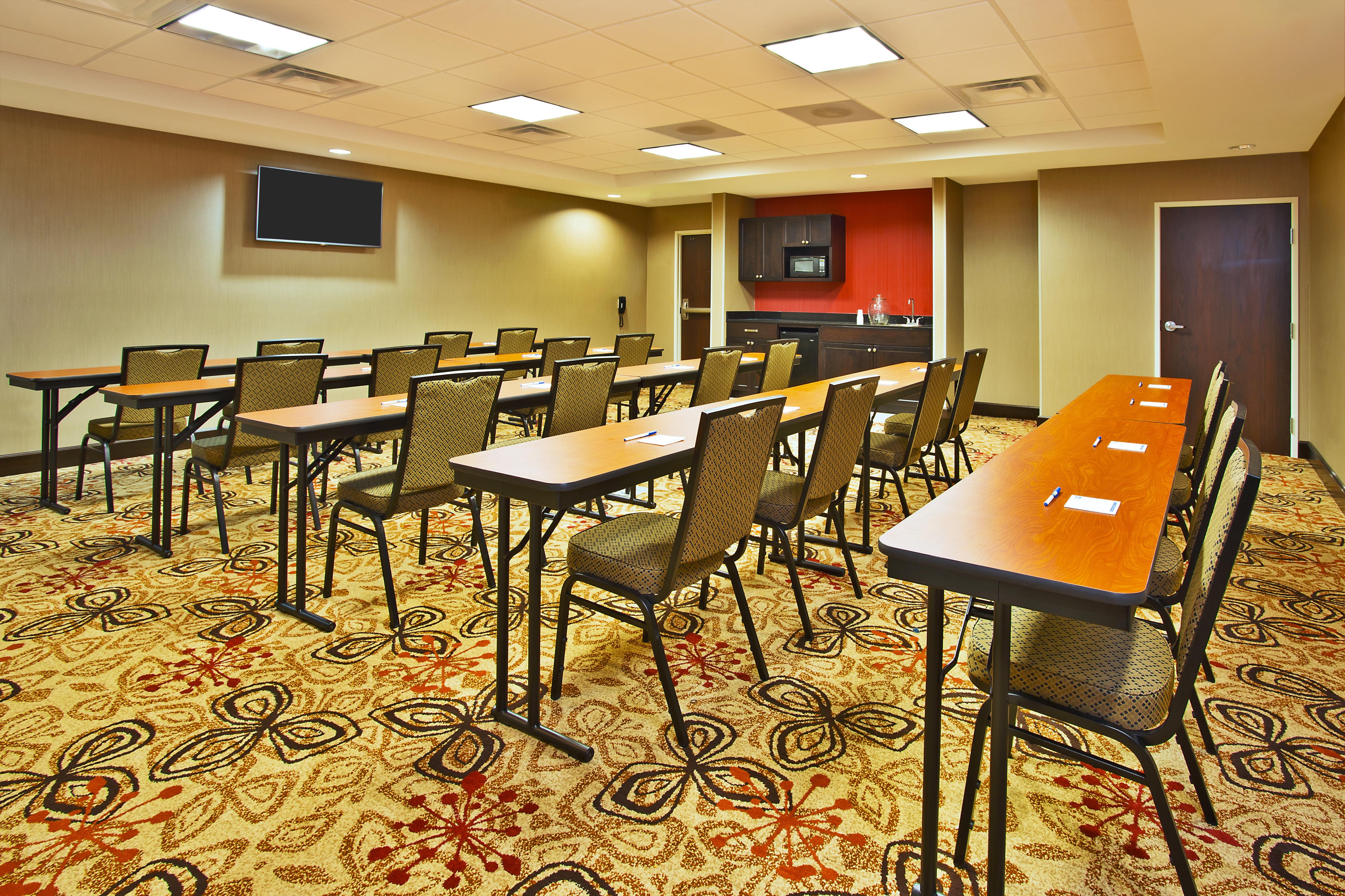 Holiday Inn Express & Suites Springfield By Ihg Exteriör bild